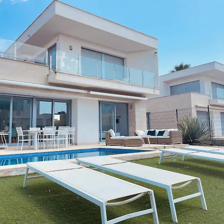 3091 Malibu Villa *
